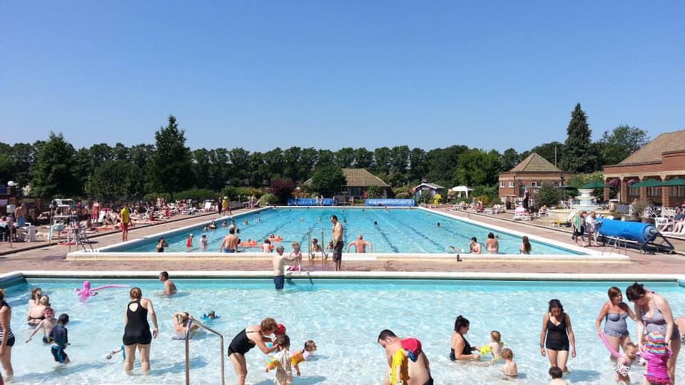 Hitchin Swimming Centre - Photo