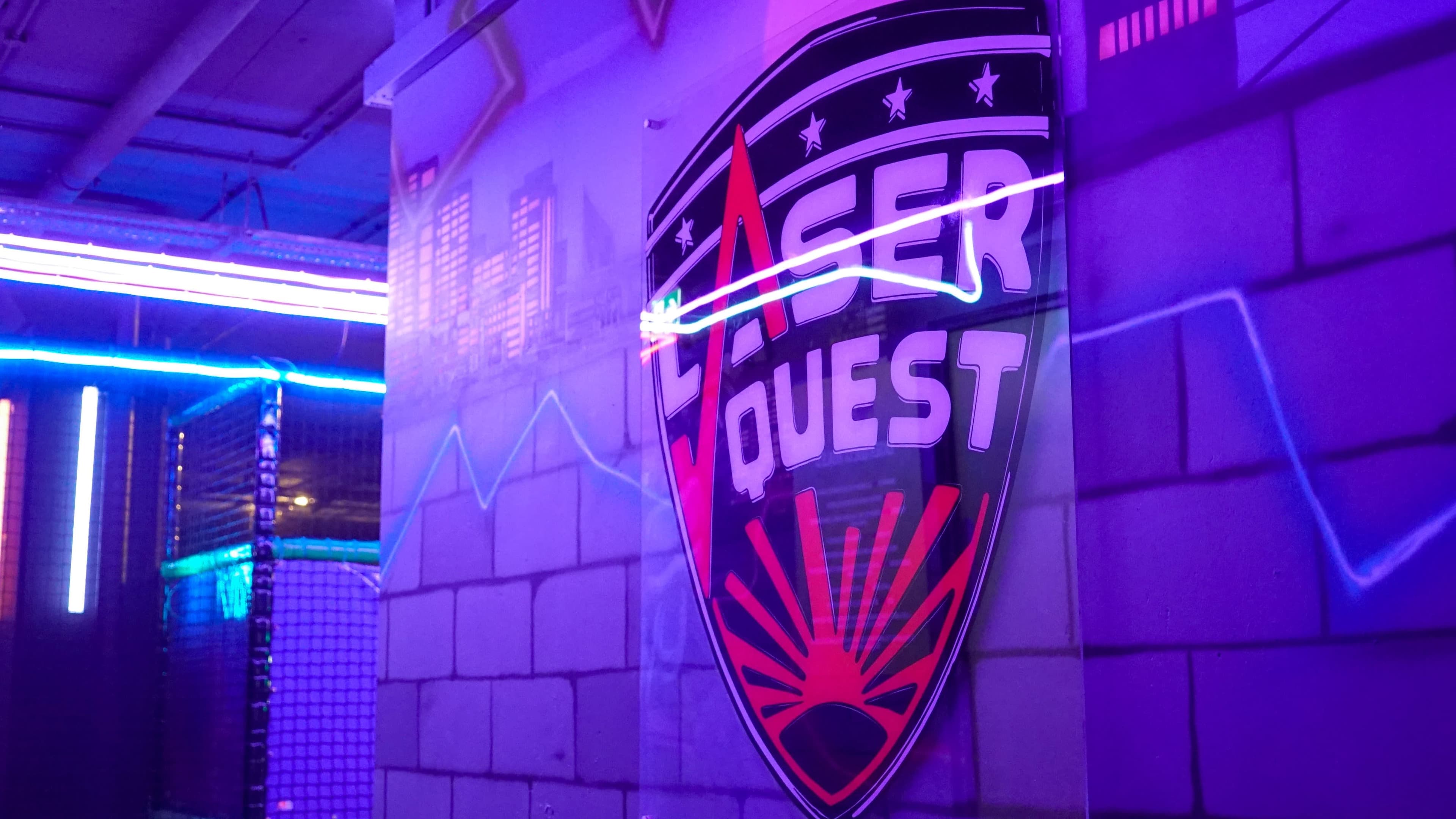 Flip Out Canary Wharf - Photo