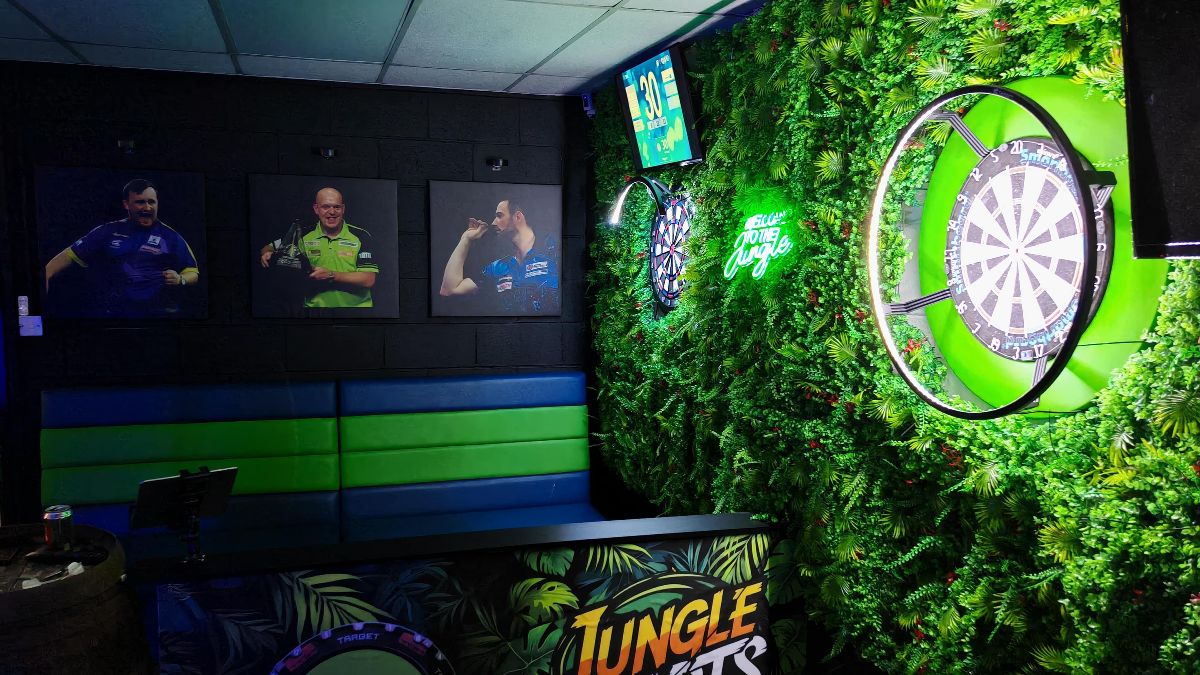 Jungle Darts - Photo