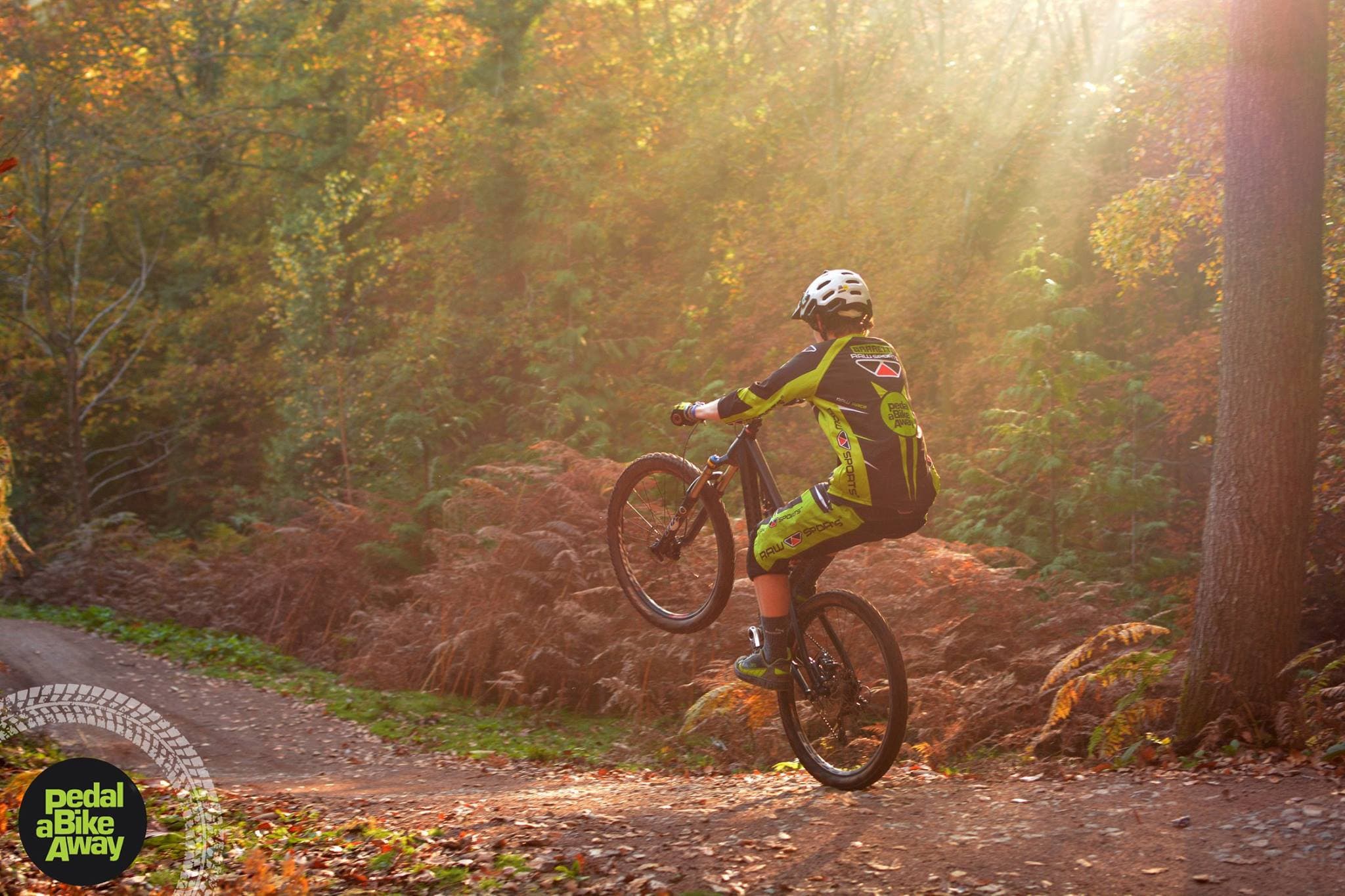 Pedalabikeaway - Photo