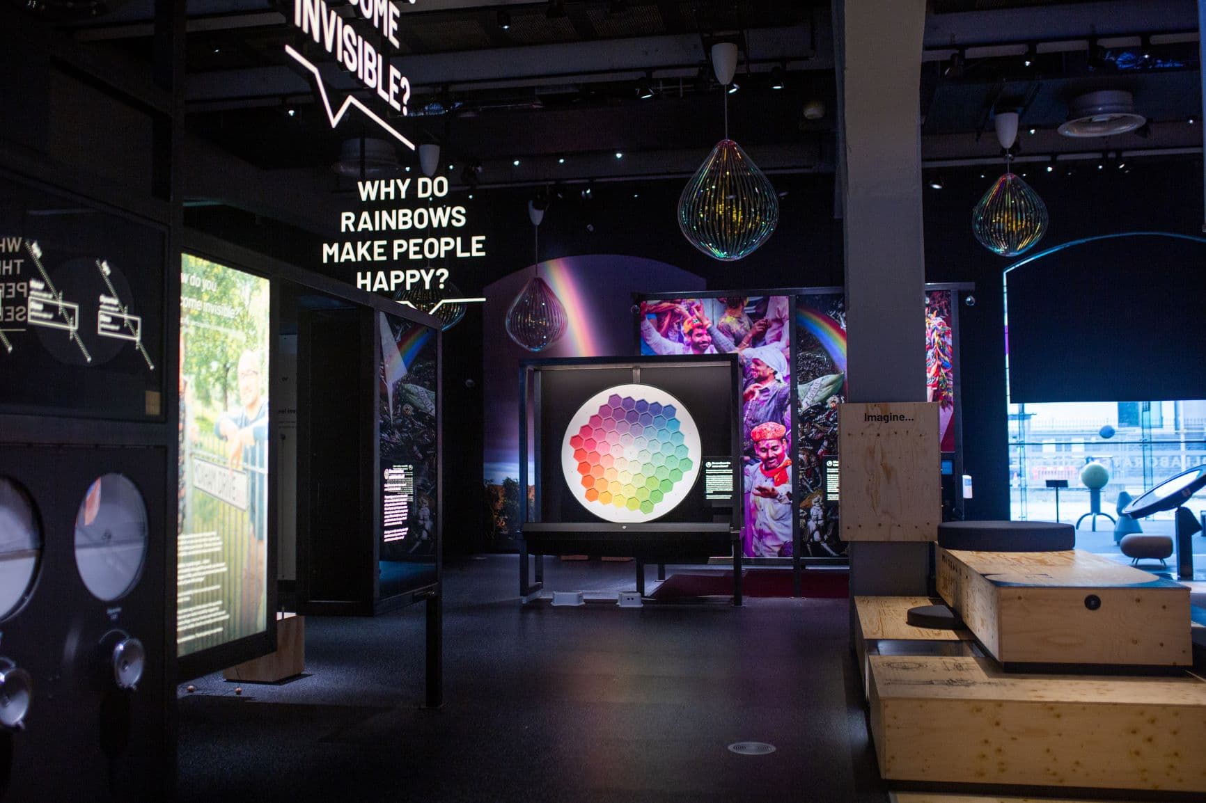 We The Curious - Photo 1