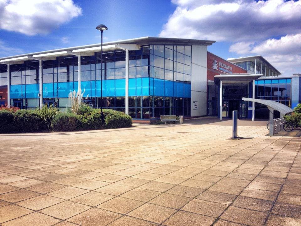 Wolverhampton Swimming Centre - Photo