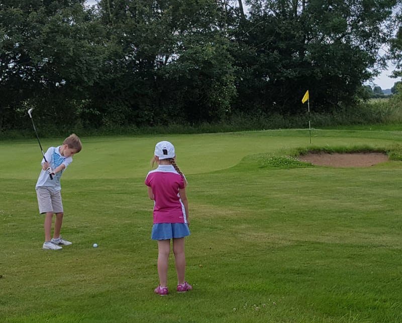 Stonham Barns Crazy Golf - Photo 1