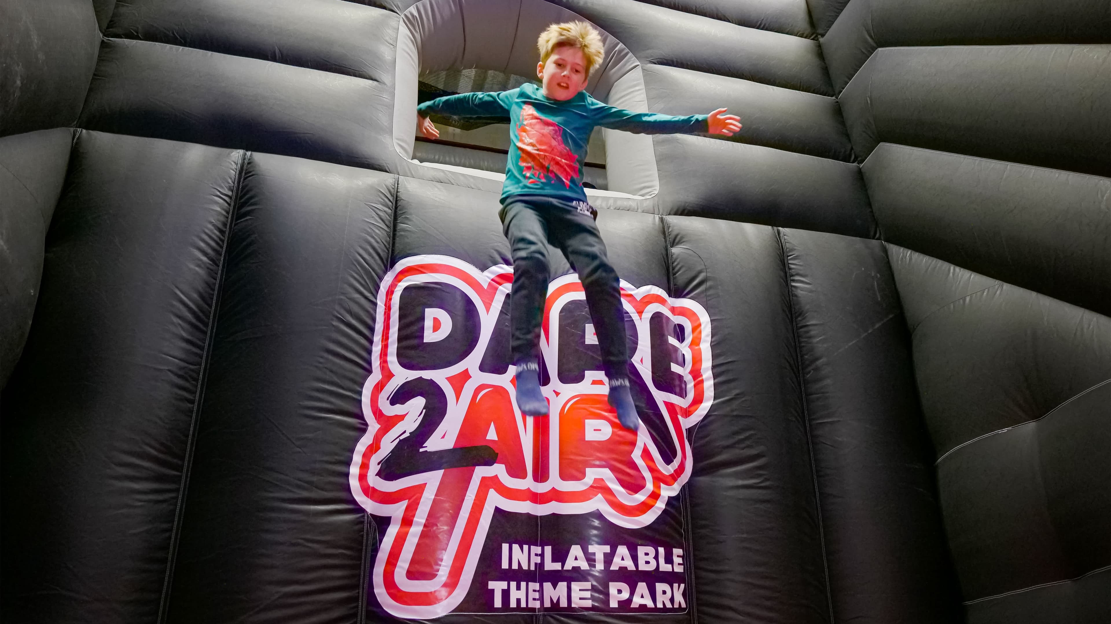 Dare 2 Air Inflatable Theme Park - Photo