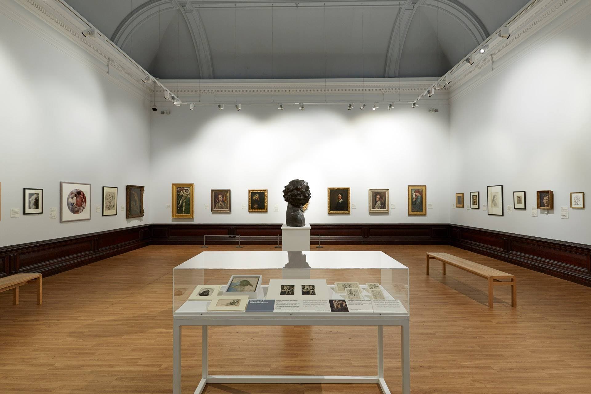 Birmingham Museum and Gallery - Photo