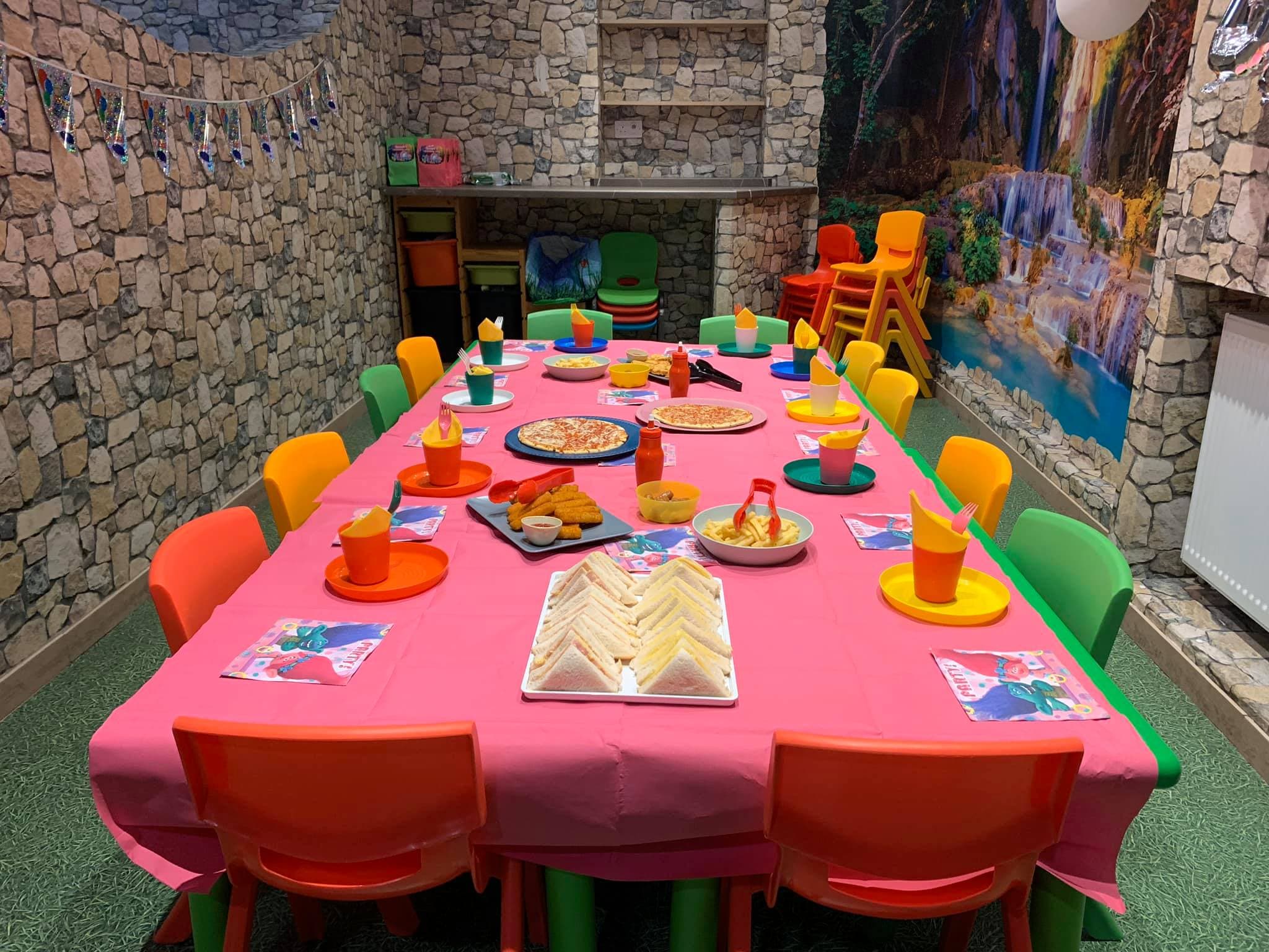 Neverland Fun House - Photo