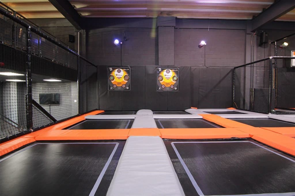 Jump Warehouse - Photo 1