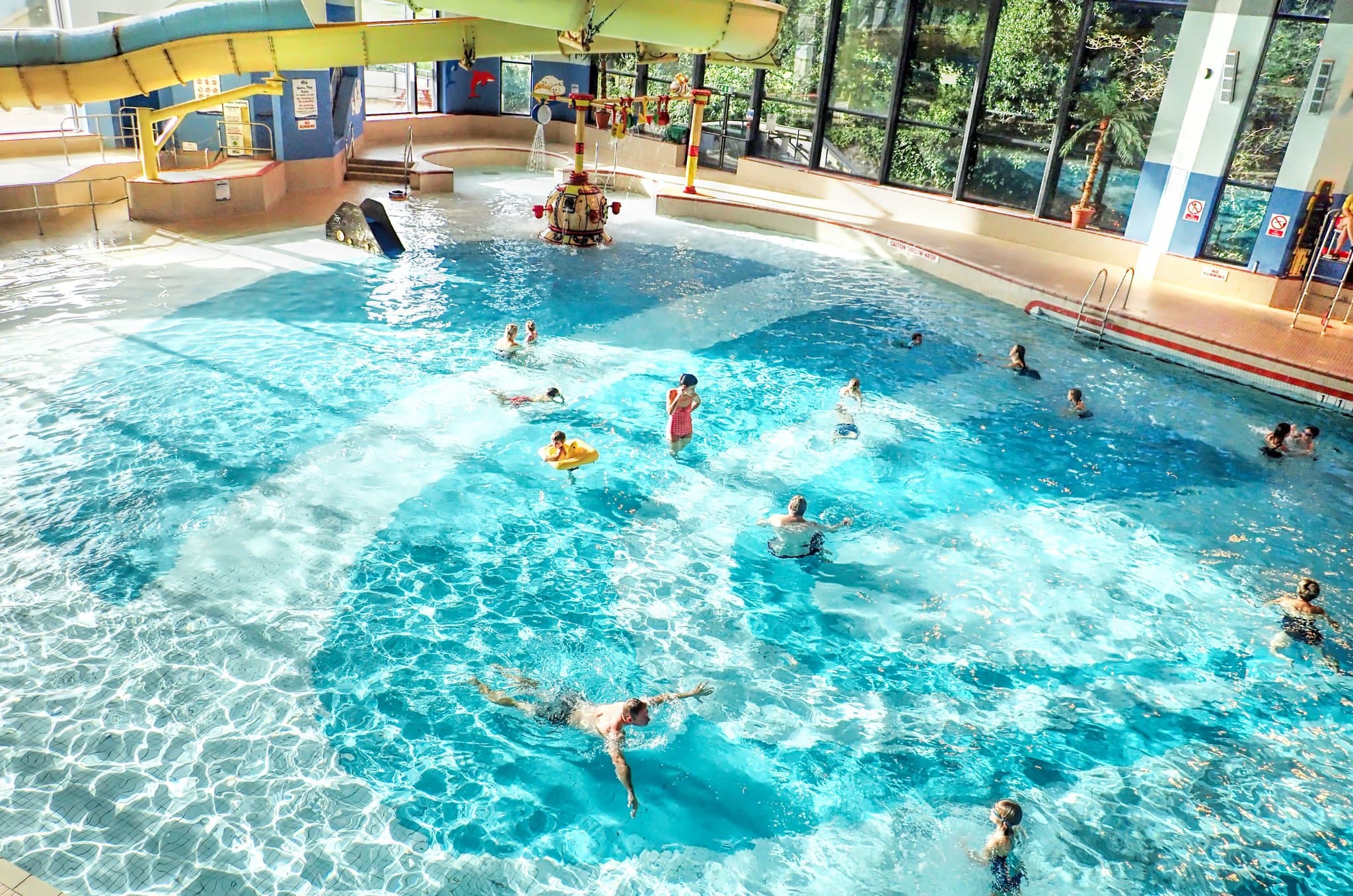 Waves Leisure Pool - Photo