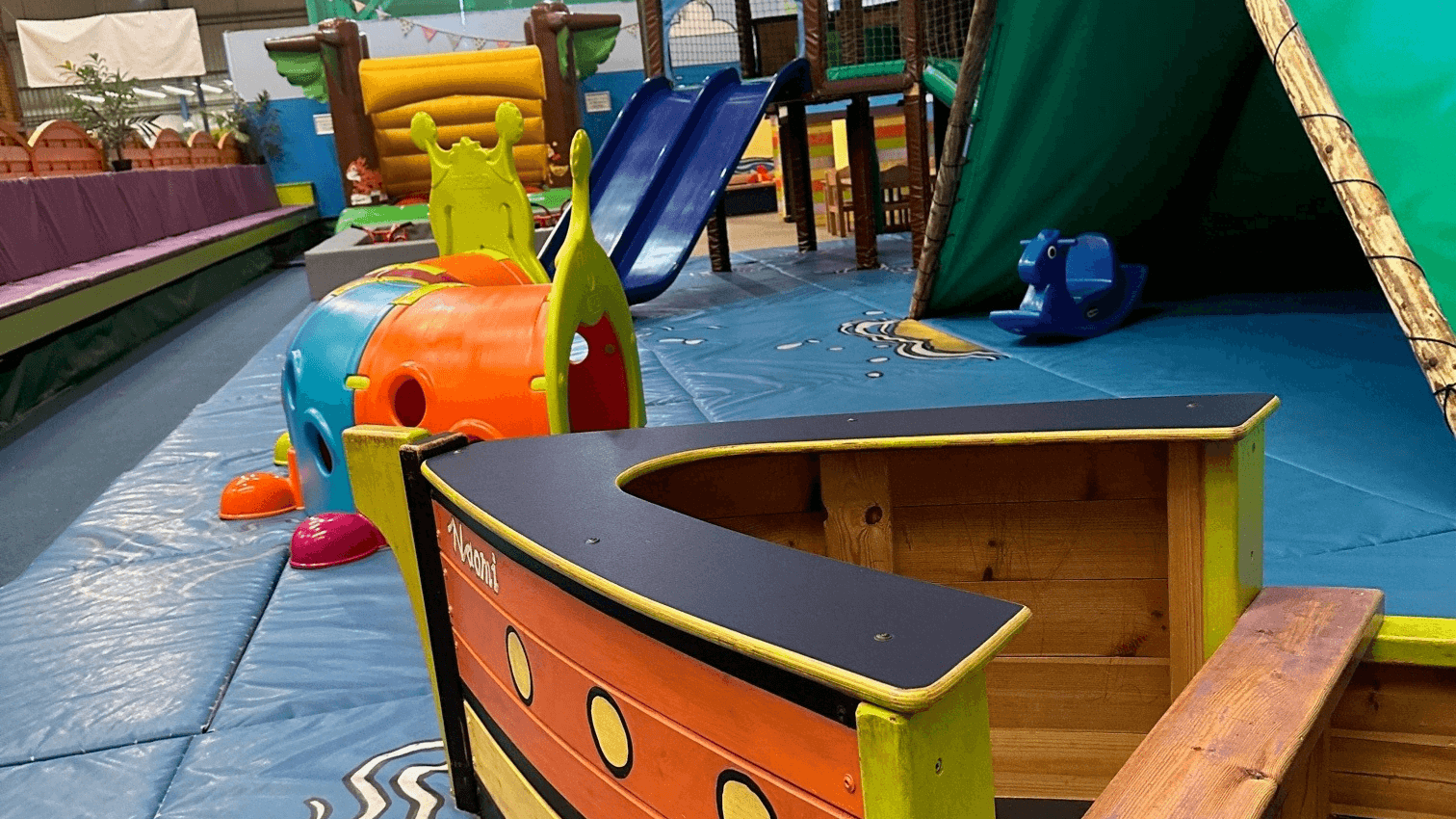 Jump Cardiff Soft Play & Party Centre - Photo