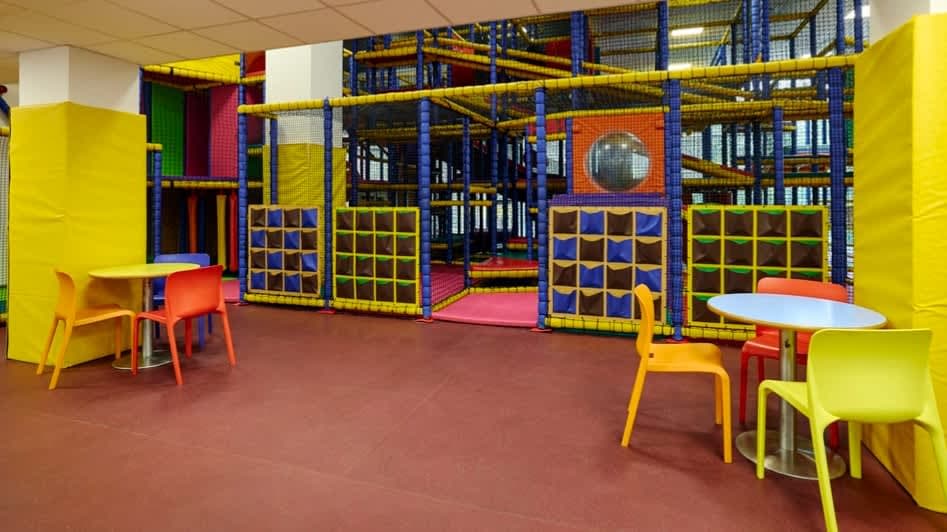 The Play Centre at Edmonton Leisure - Photo