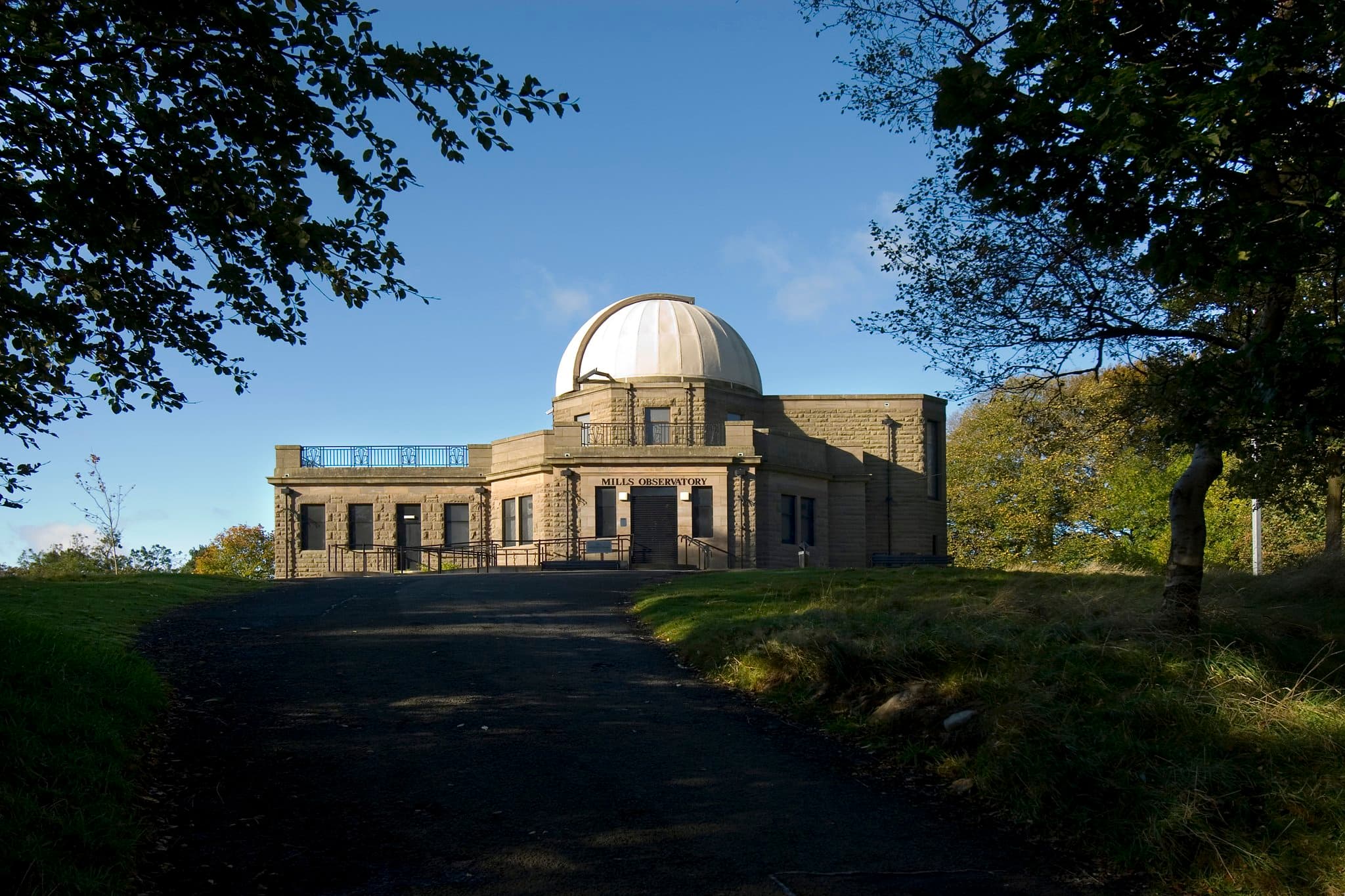 Mills Observatory - Photo