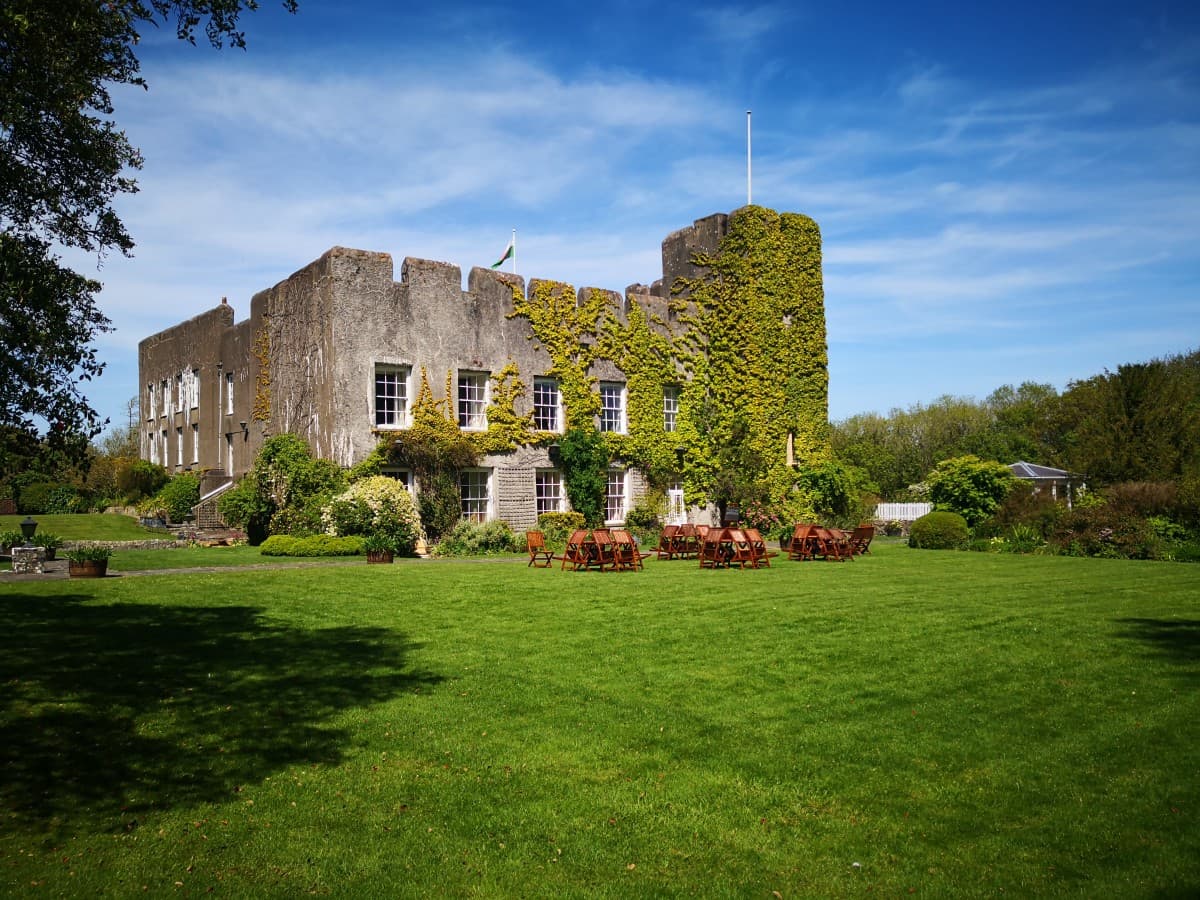 Fonmon Castle - Photo 1