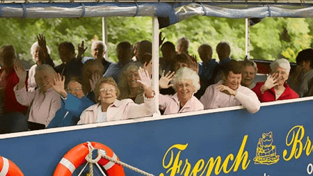 French Brothers Boats Runnymede - Photo