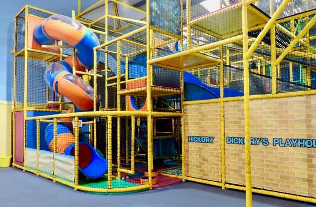 Hickory Dickory's Playhouse - Photo 1