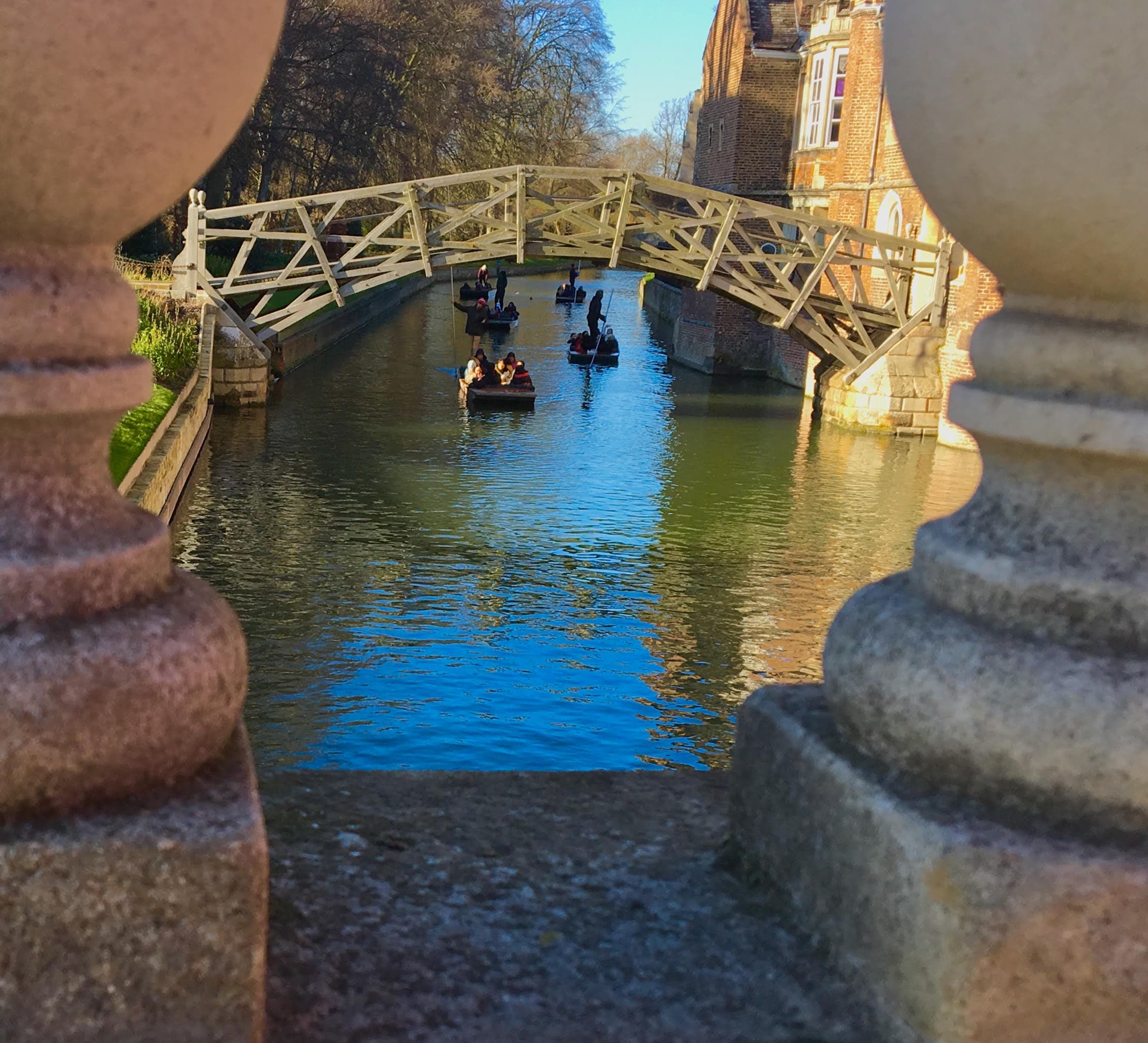 Scholars Punting Cambridge - Photo