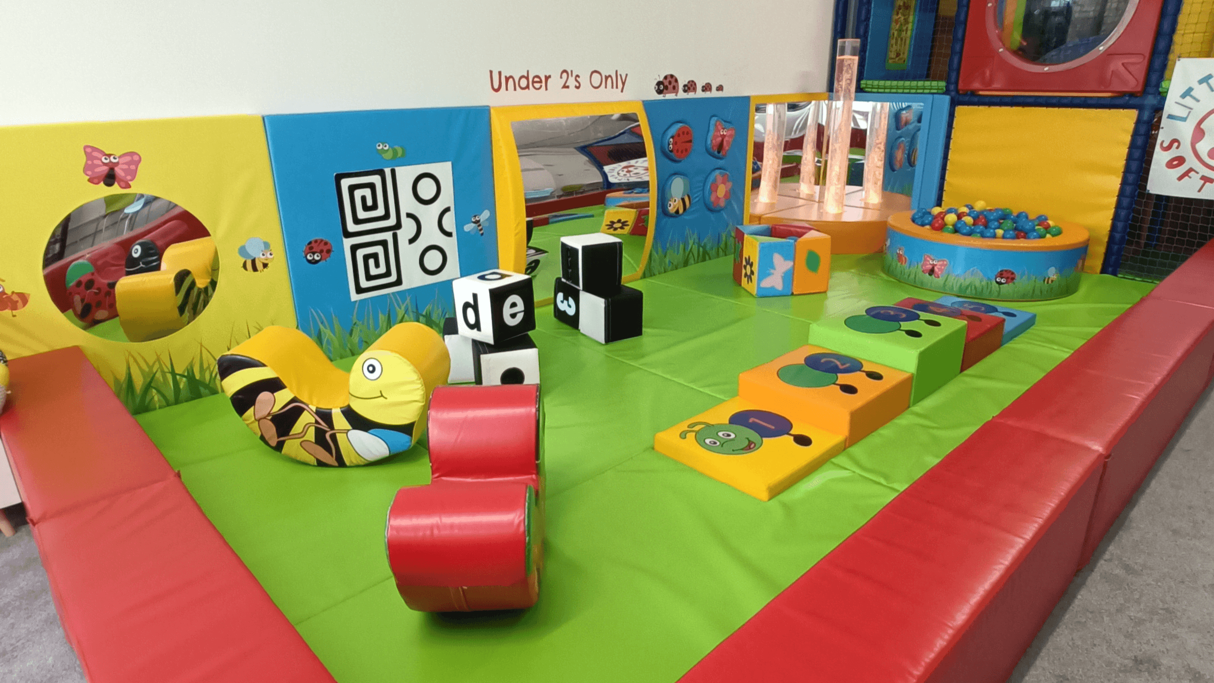 Little Bugs Soft Play - Photo