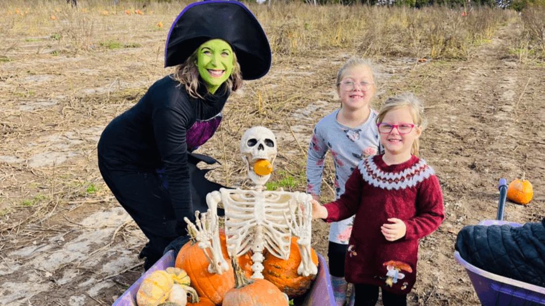 Pumpkin picking at Mr Pumpkin - Photo
