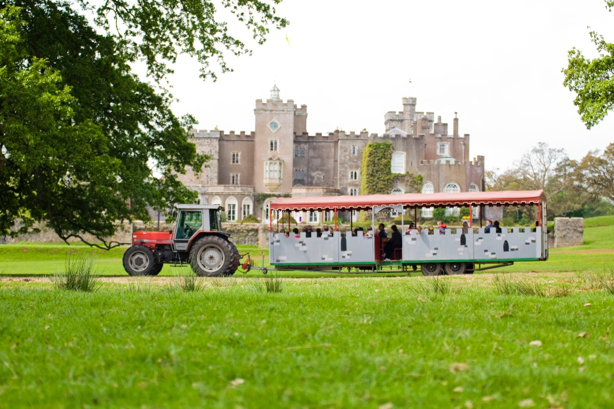 Powderham Castle - Photo