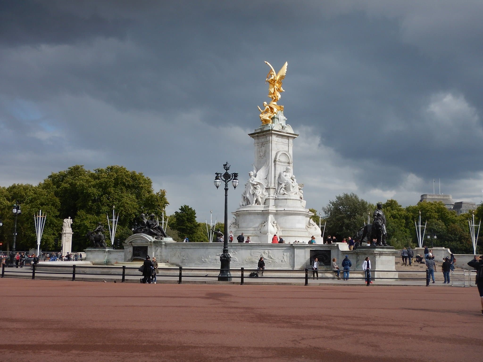 Huntfun London Buckingham Palace Area