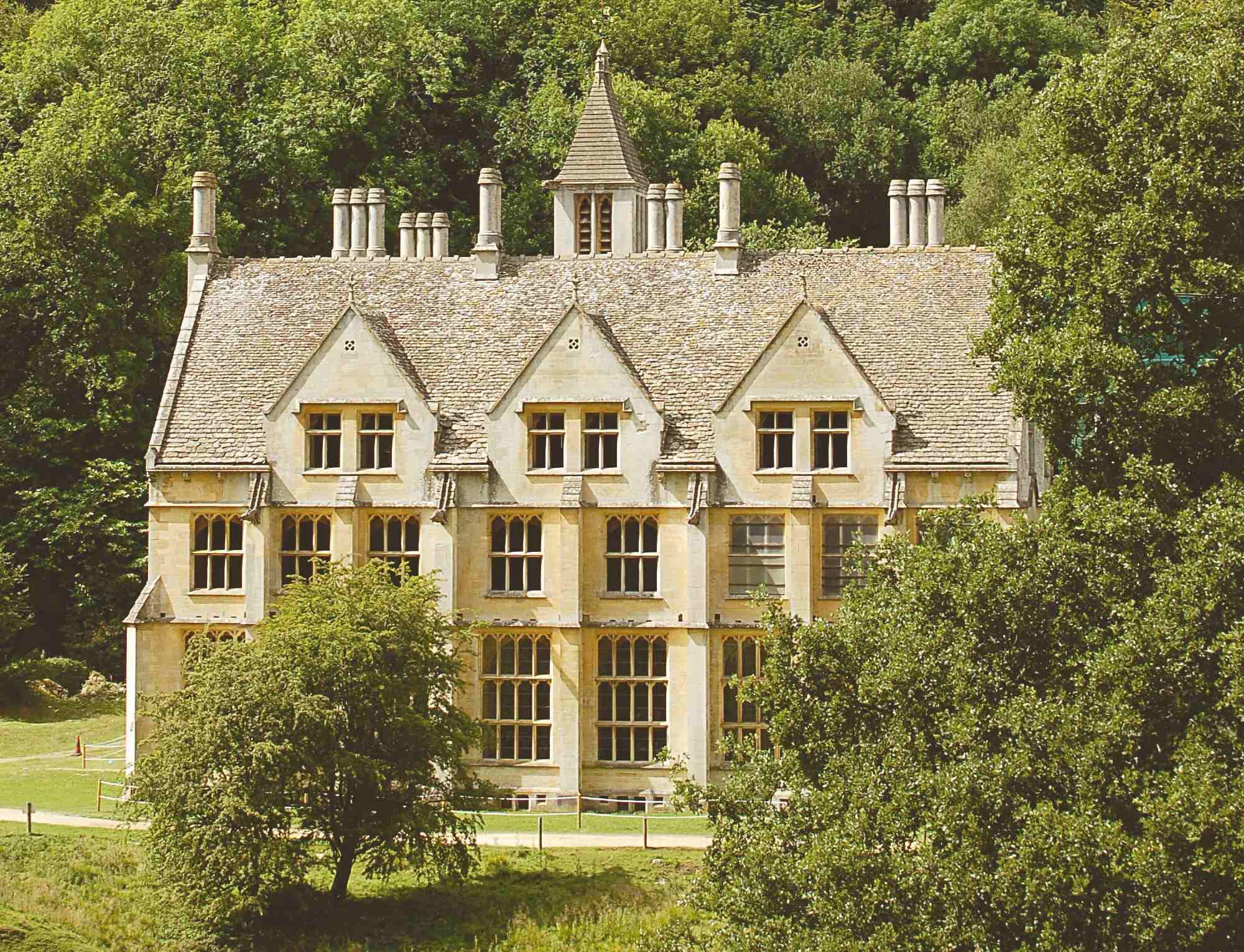 Woodchester Mansion - Photo 1