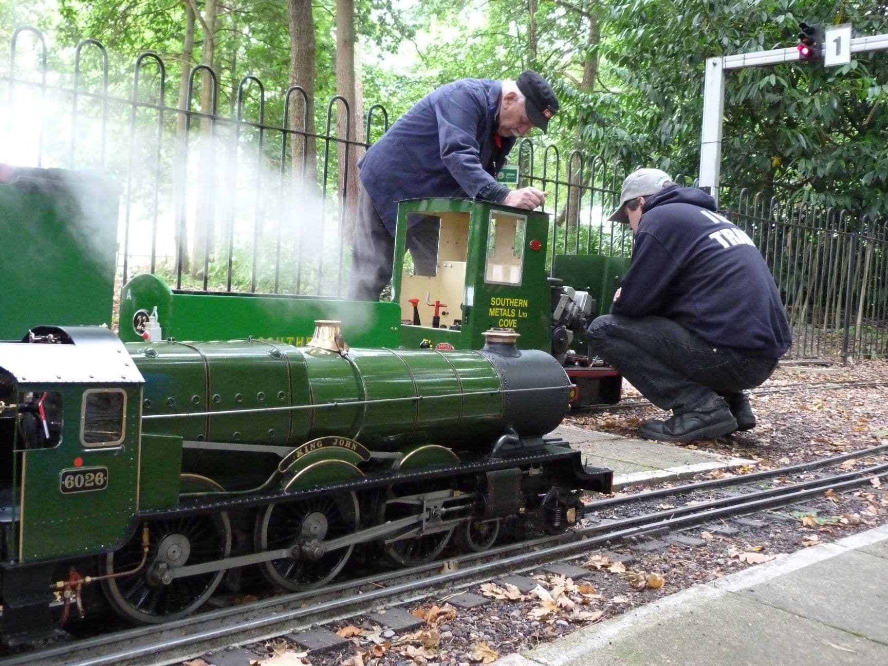 Pinewood Miniature Railway - Photo