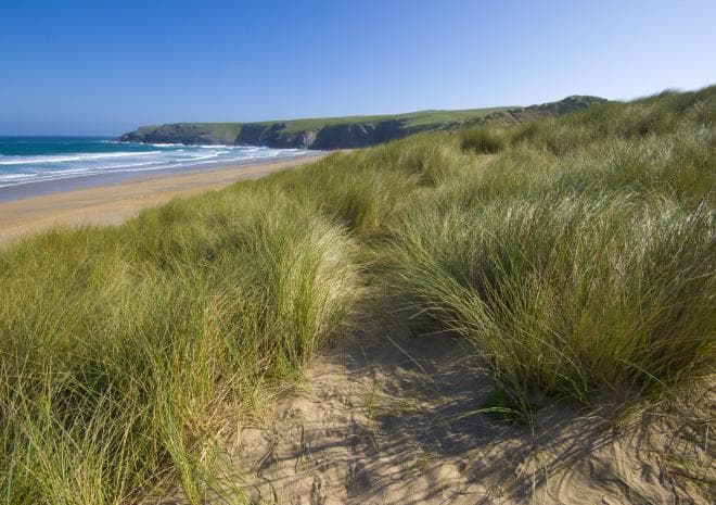 Holywell Bay Beach - Photo