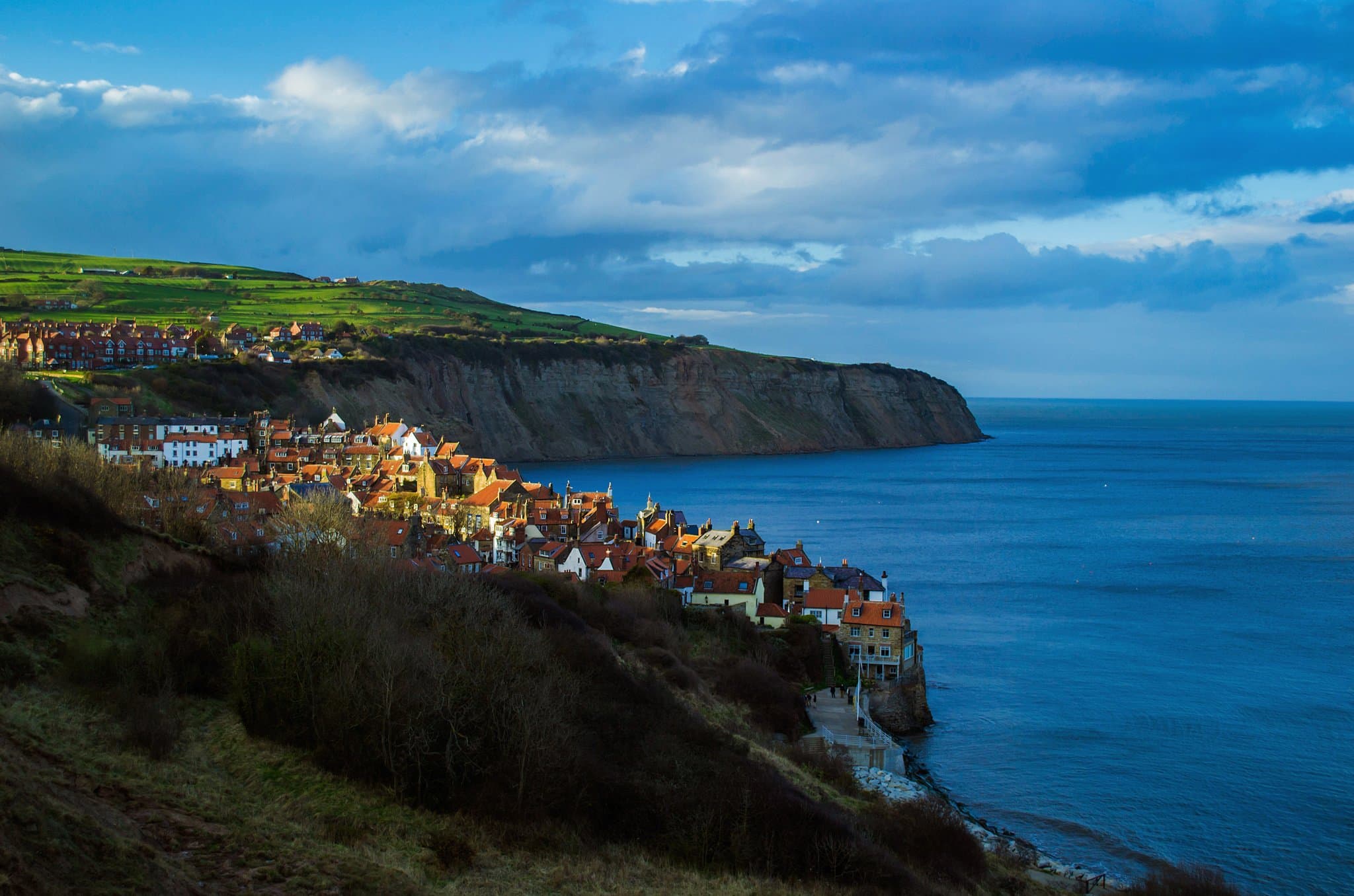 Robin Hood's Bay - Photo 1