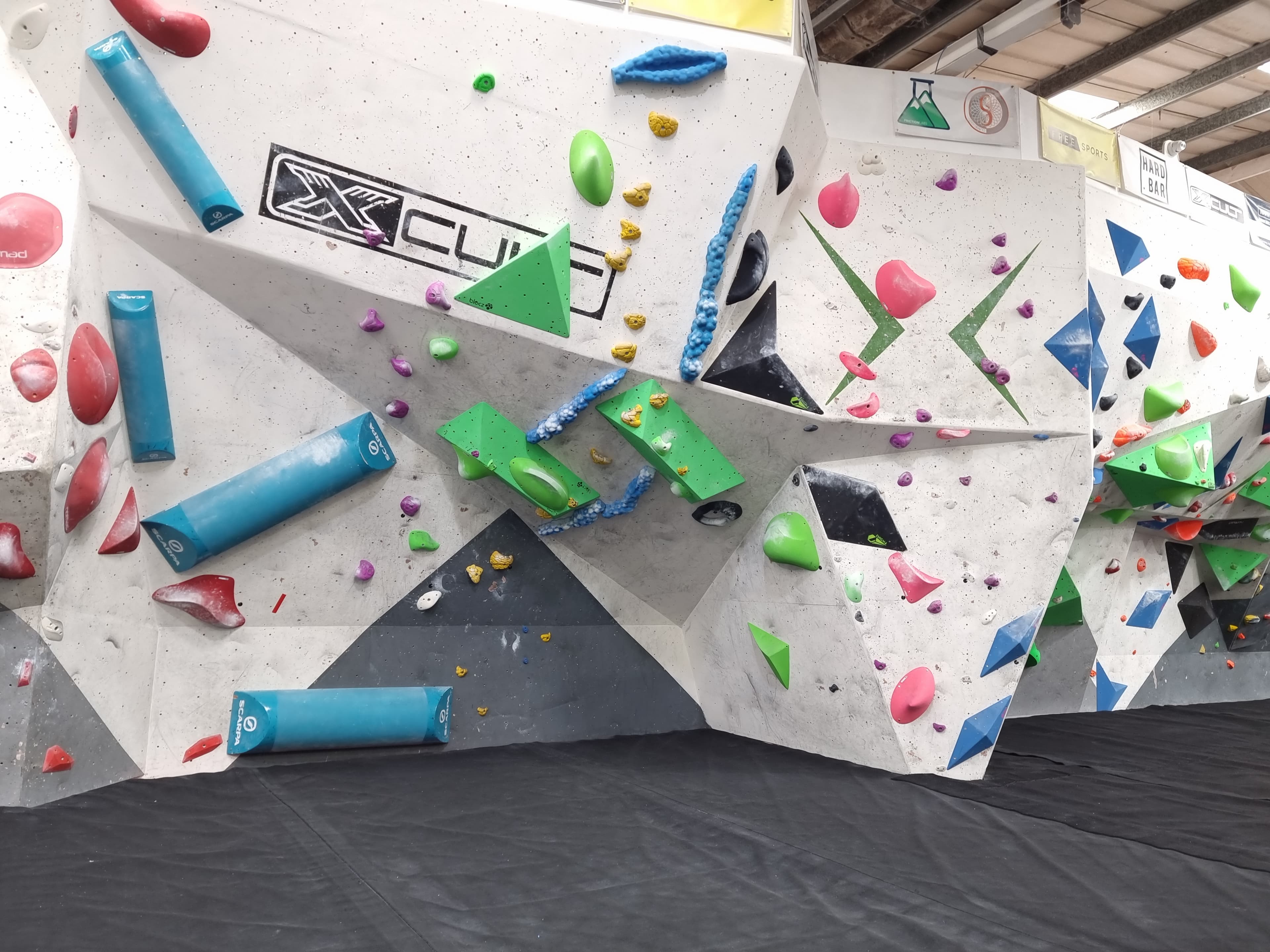 Highball Climbing Centre - Photo