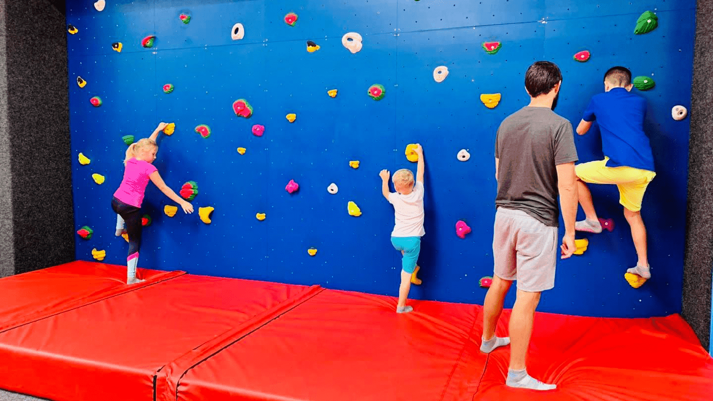 Airtime Trampoline Park - Photo