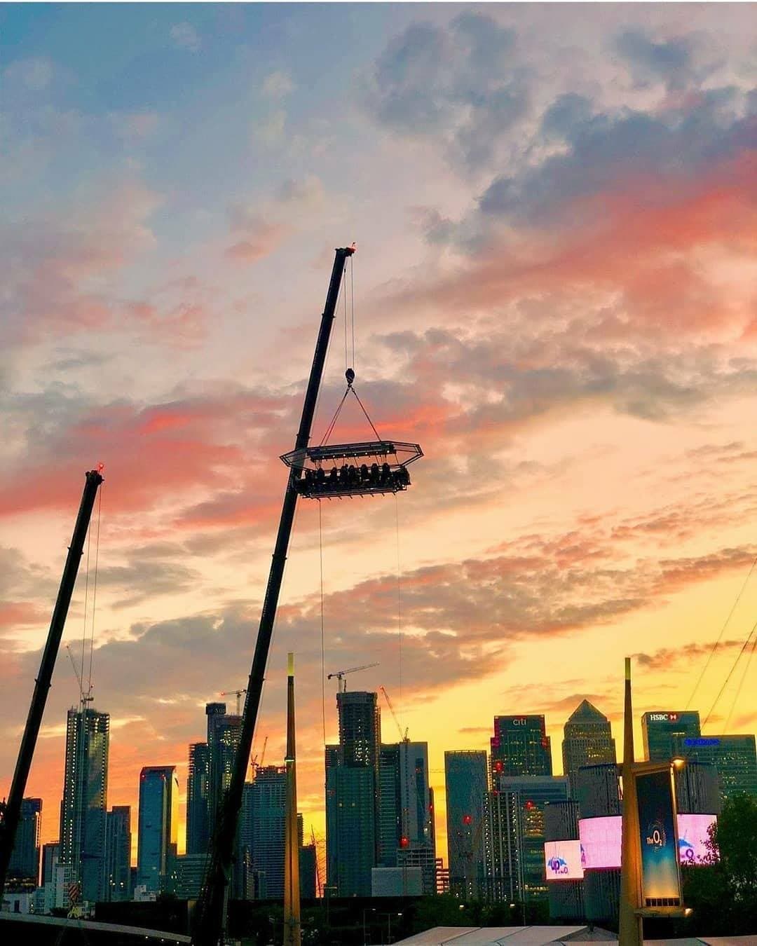 London in the Sky - Photo
