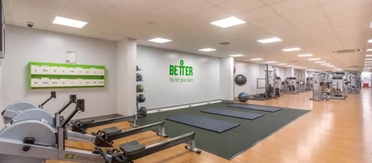 Barking Sporthouse & Gym - Photo