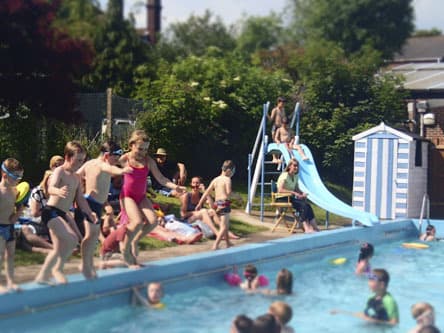 Findon Swimming Pool - Photo