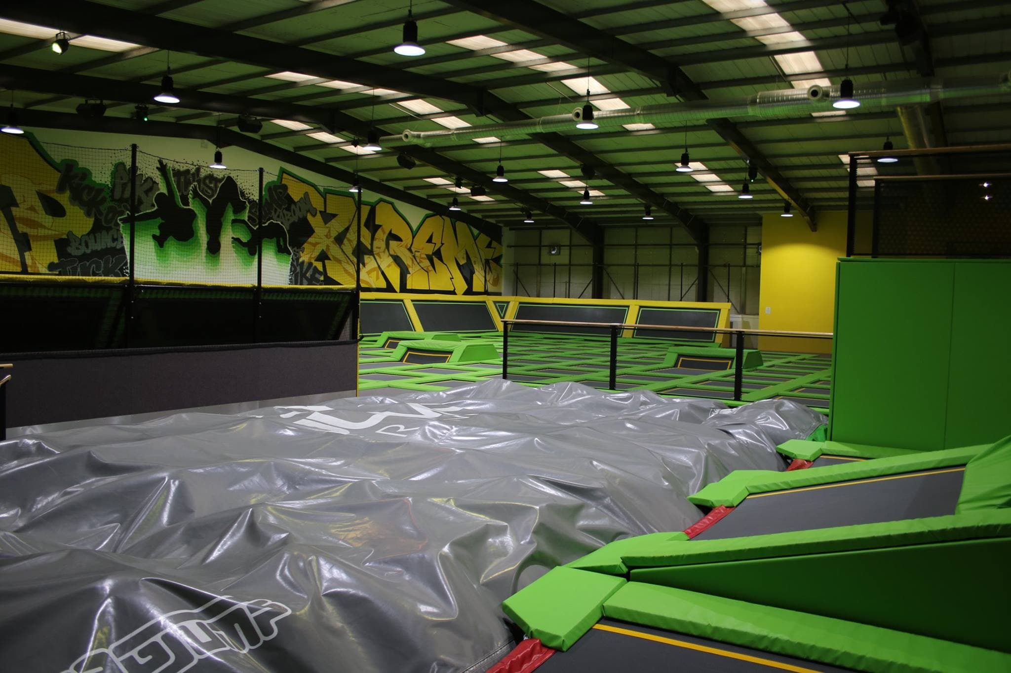 Jump Xtreme Trampoline Park Bolton - Photo