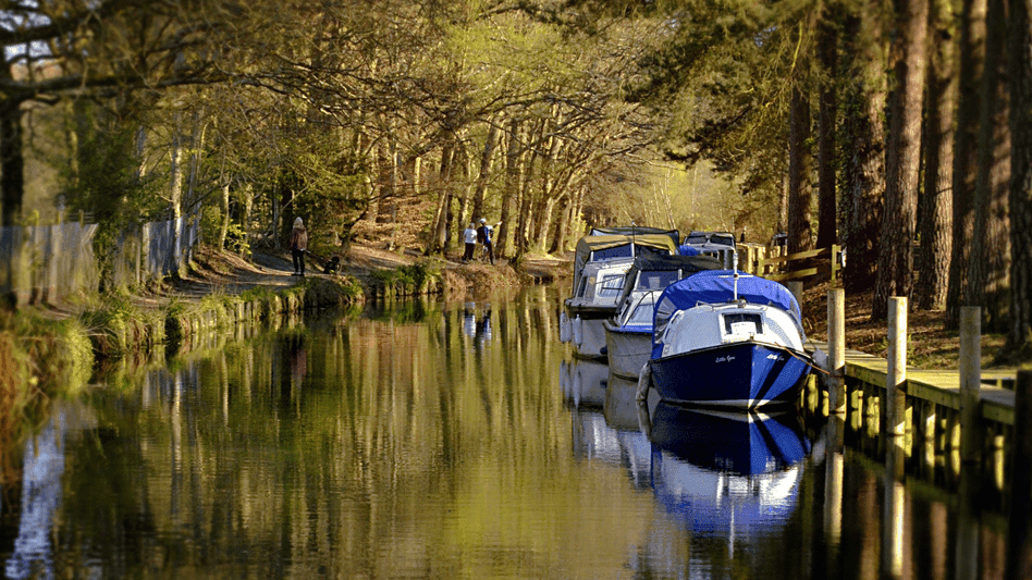Basingstoke Canal Visitor Centre - Photo 1