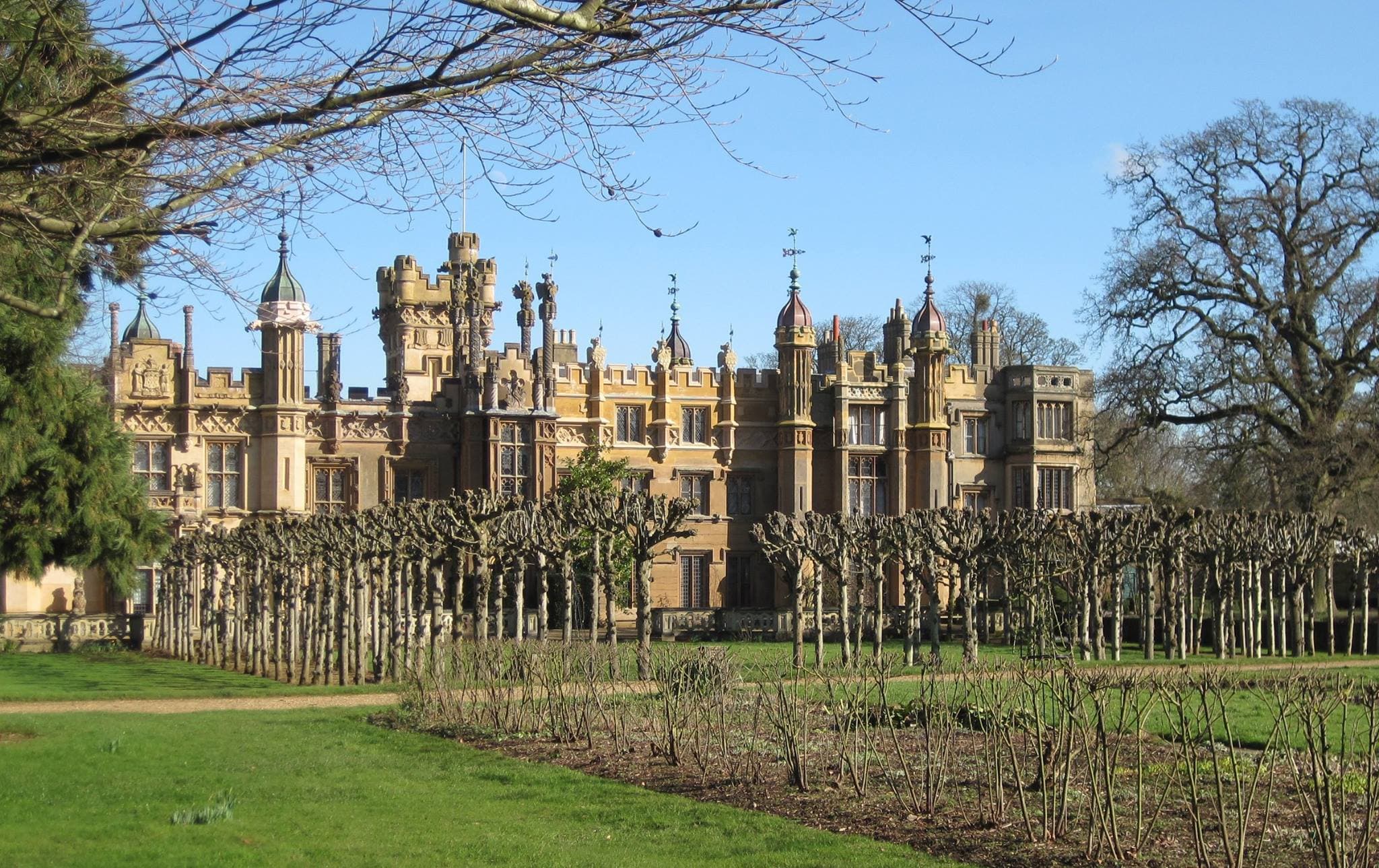 Knebworth House and Gardens - Photo