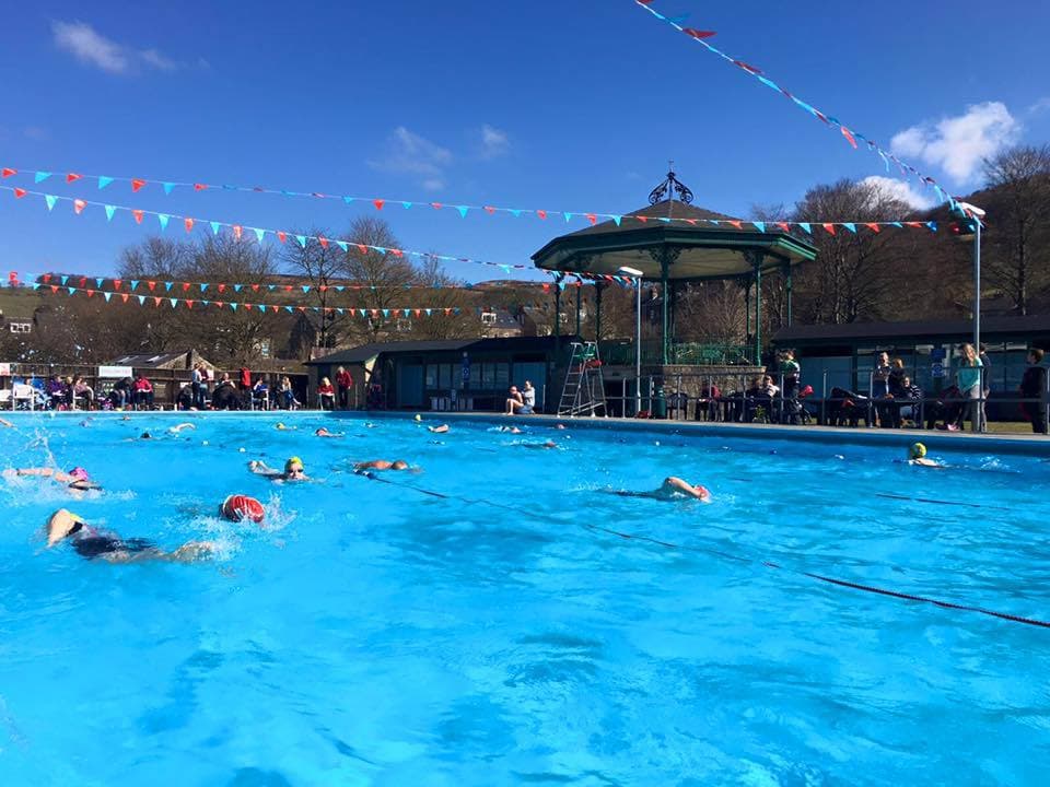 Hathersage Open Air Heated Pool