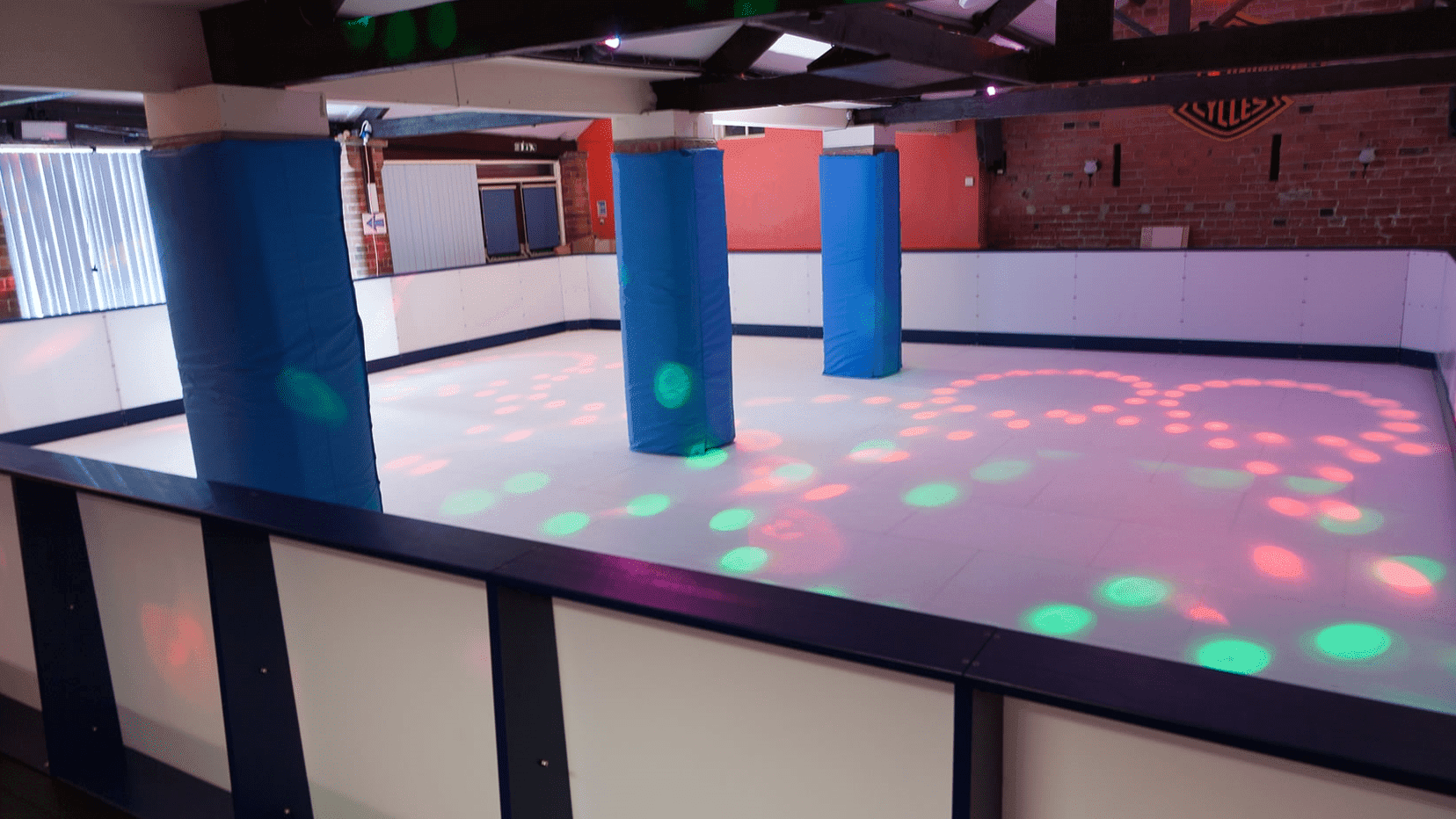 Squires Ice Skating Rink - Photo