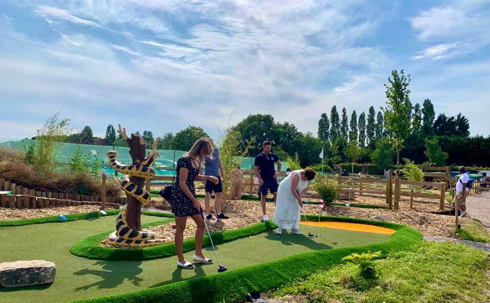 Junglemania Adventure Golf - Photo