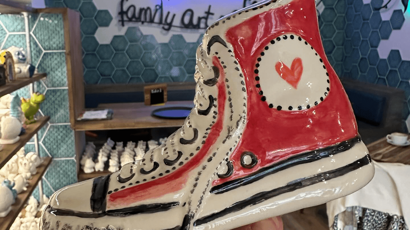 Bean & Brush Family Art Cafe - Photo