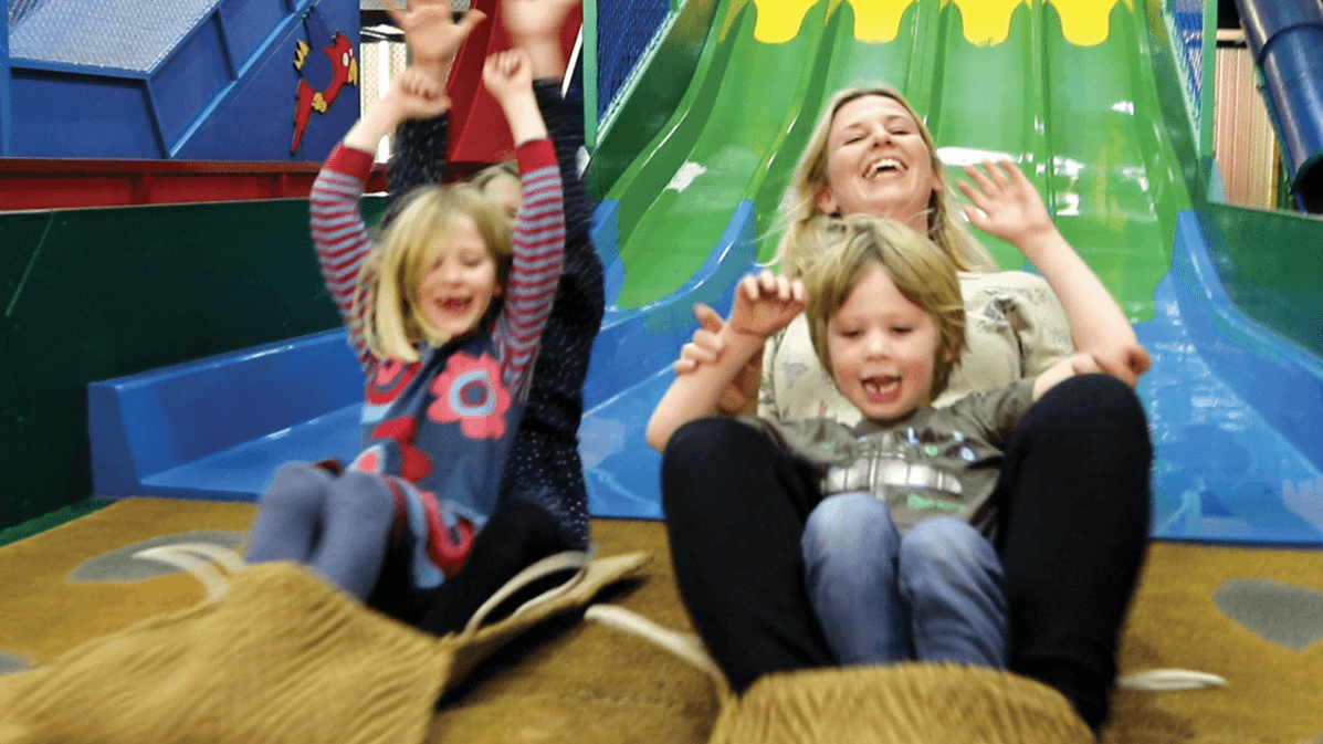 Paradise Park and JungleBarn - Photo