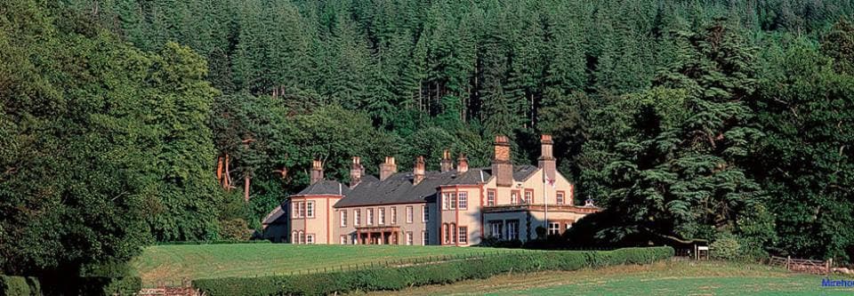 Mirehouse - Photo 1