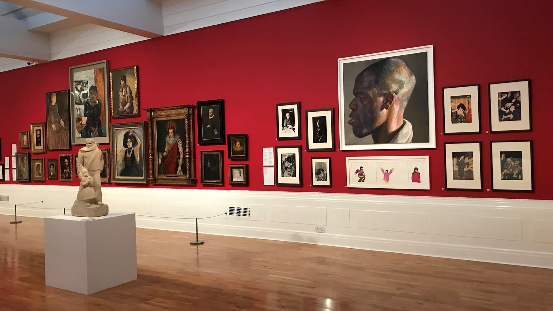 Graves Gallery - Photo