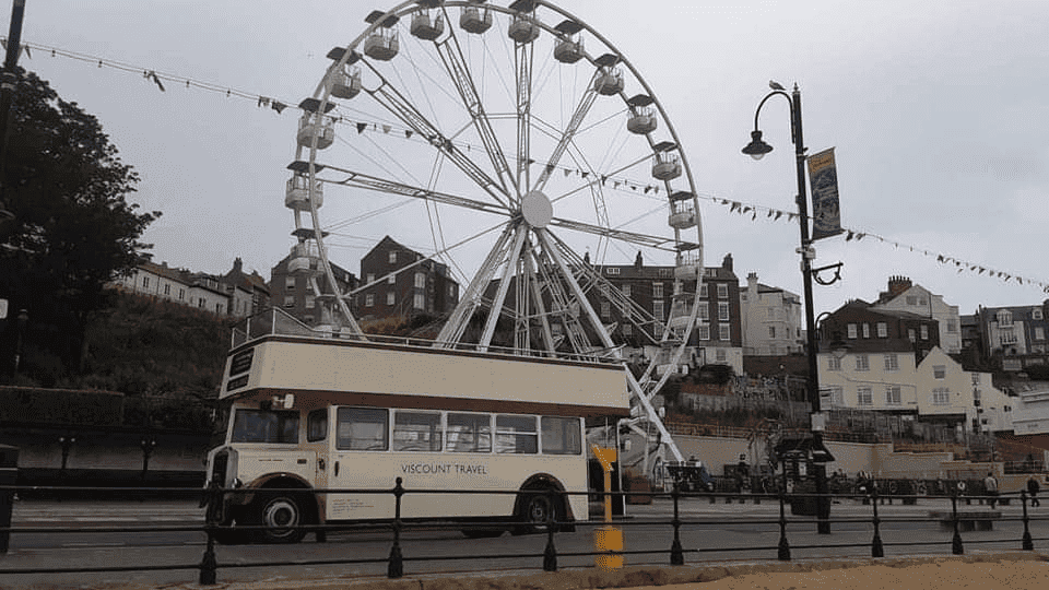 Vintage Seafront Bus - Photo