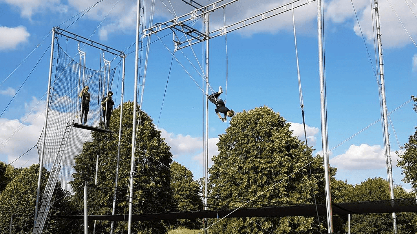 All Bars Flying Trapeze Club - Photo