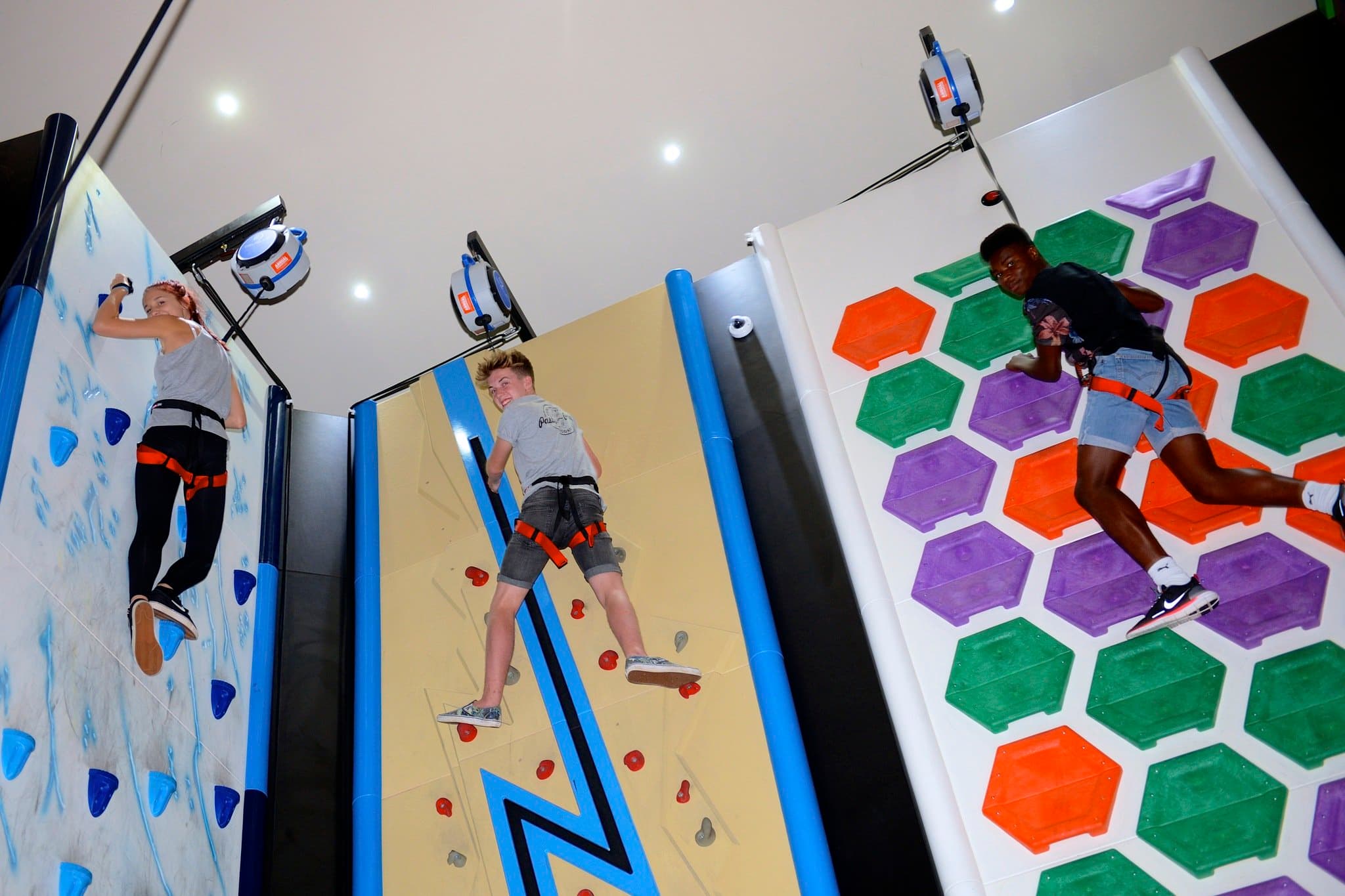 Clip n Climb Dundonald - Photo