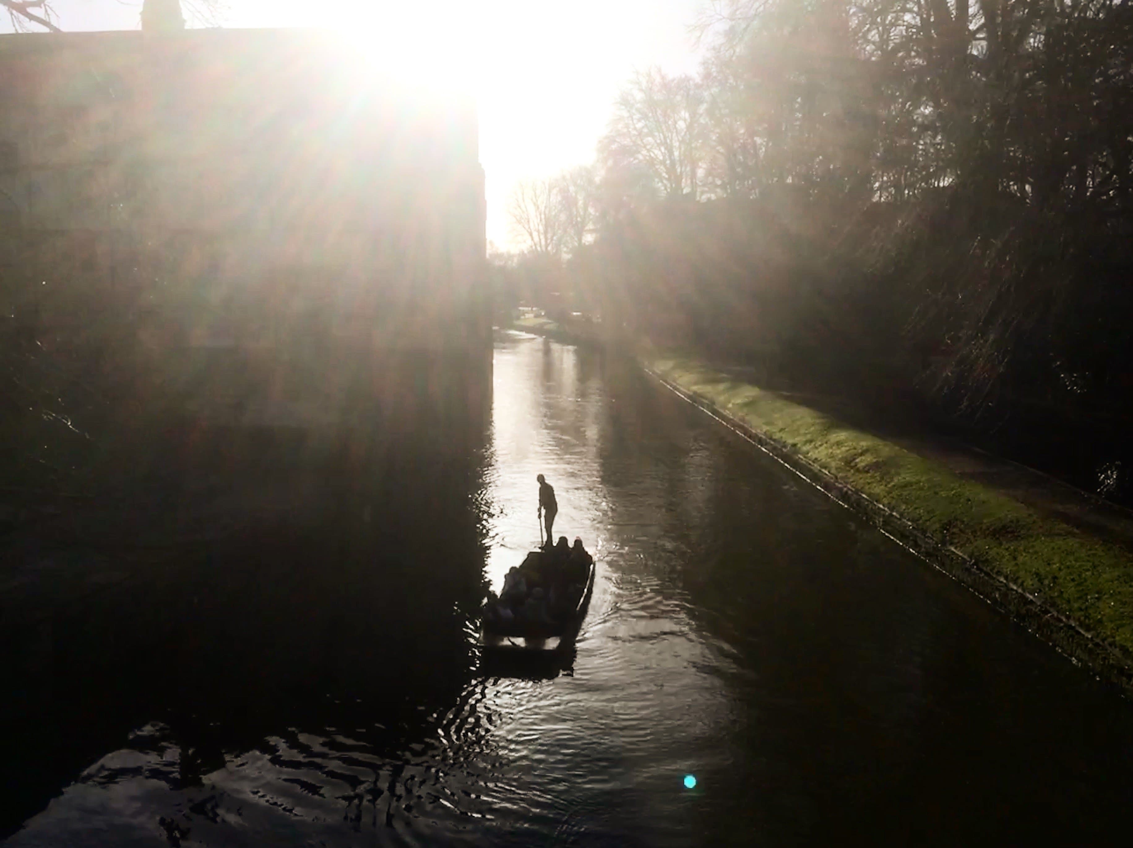 Scholars Punting Cambridge - Photo
