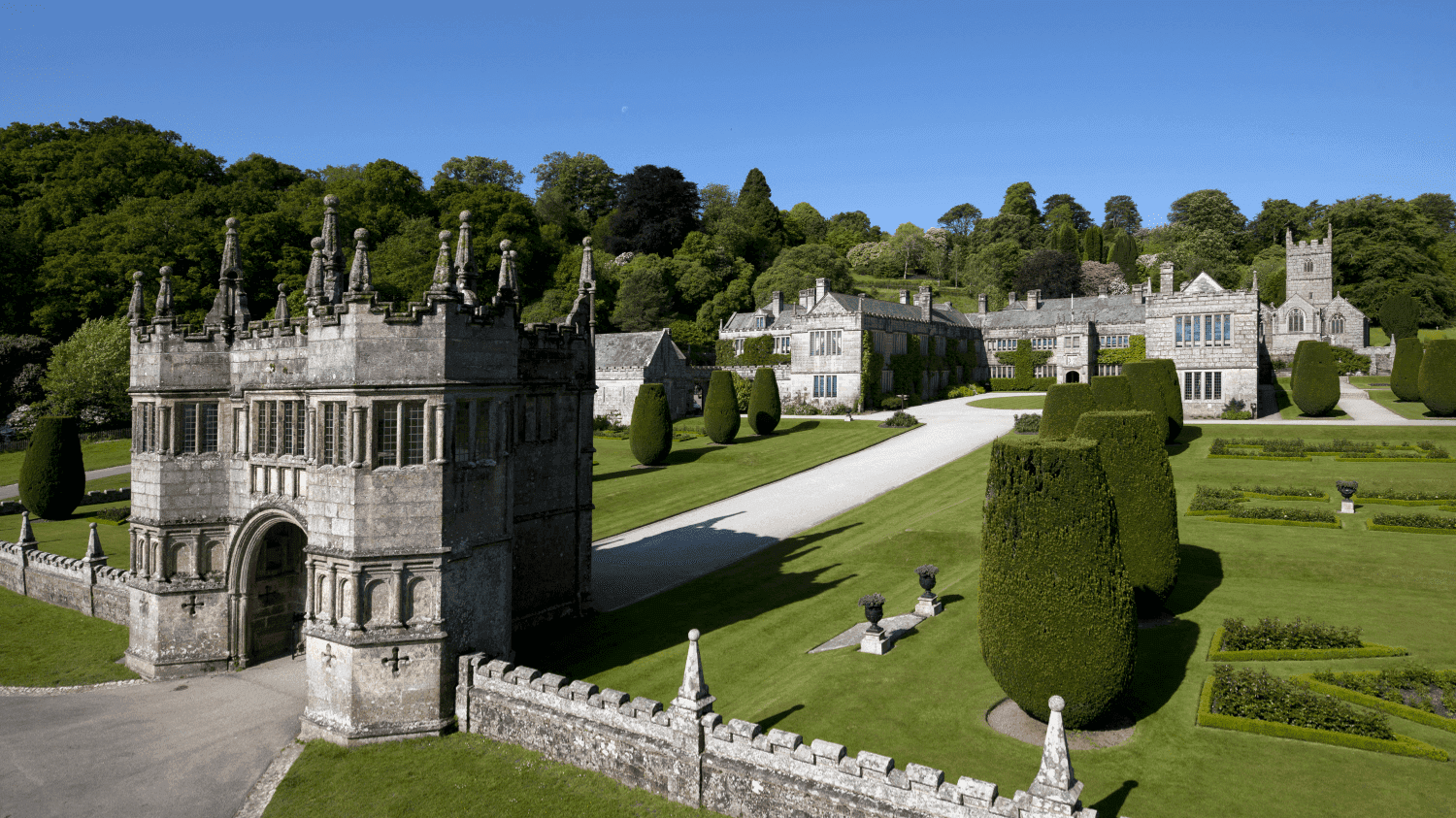 Lanhydrock - Photo 1