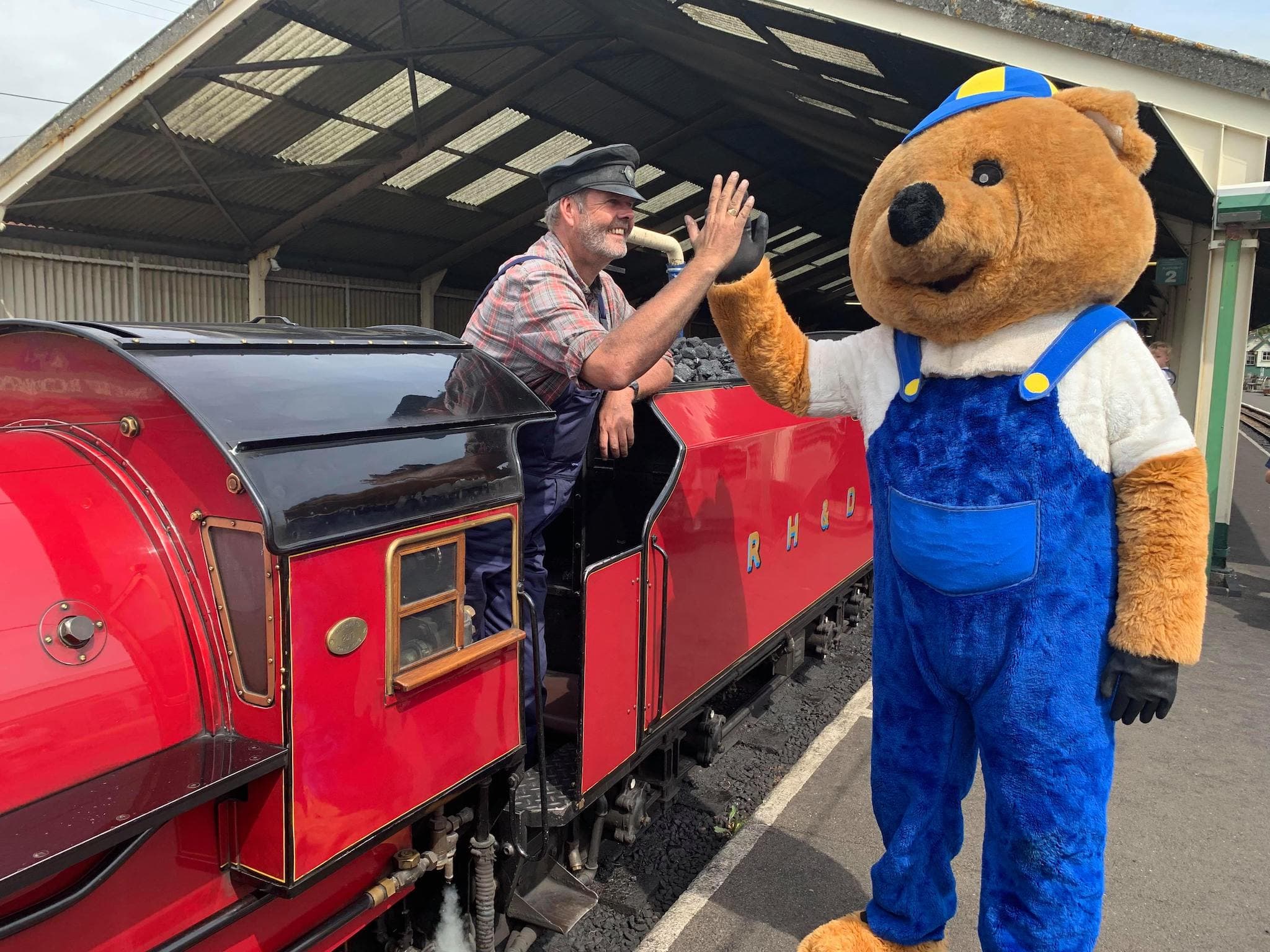 Romney Hythe and Dymchurch Railway - Photo 1