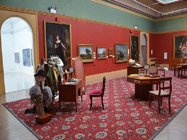Wolverhampton Art Gallery - Photo