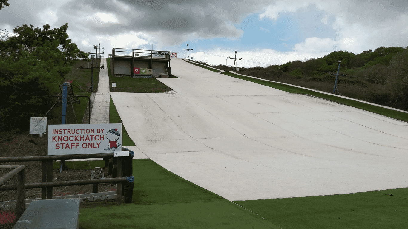 Knockhatch Ski & Snowboard Centre